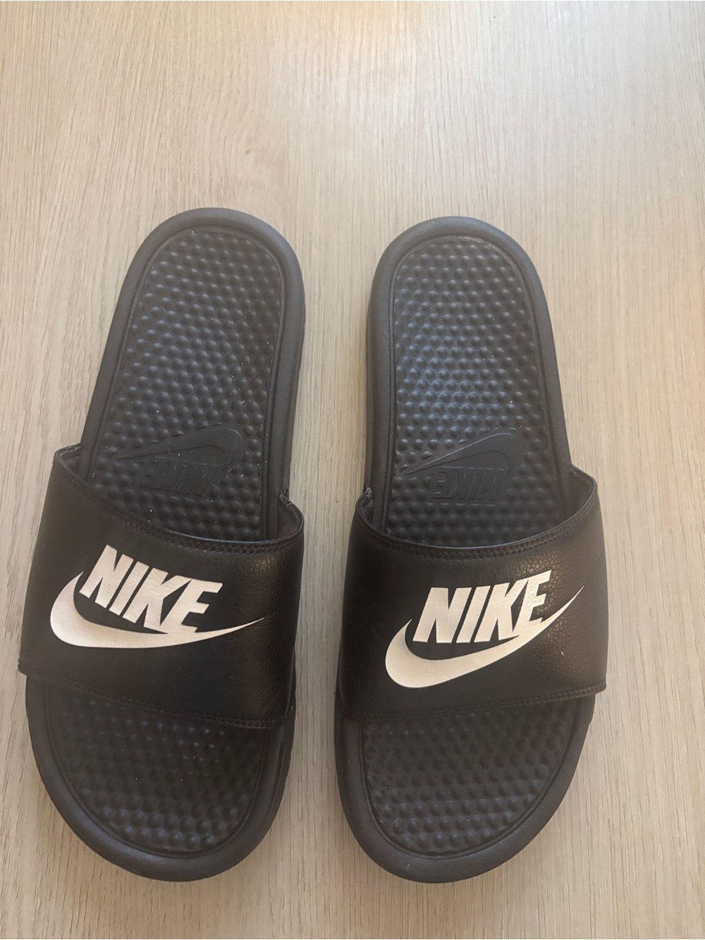 Nike Men’s Slides Size 9 Black